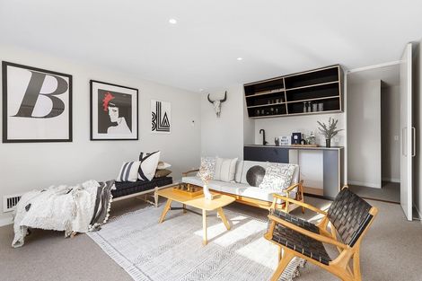 Photo of property in 16 Burnham Street, Seatoun, Wellington, 6022