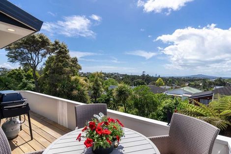 Photo of property in 2/22 Zion Road, Birkenhead, Auckland, 0626