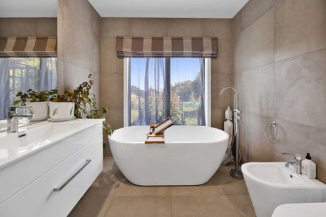 Photo of property in 2 Te Ara Karoiroa Road, 4374