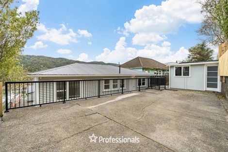 Photo of property in 83 Coast Road, Wainuiomata, Lower Hutt, 5014