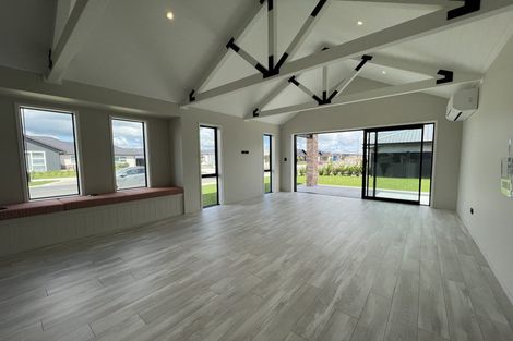 Photo of property in 28 William Paul Street, Cambridge, 3434