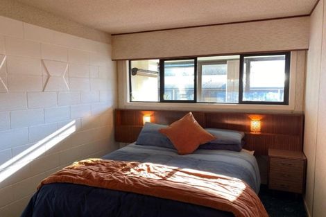 Photo of property in 40 Maunganui Road, Mount Maunganui, 3116