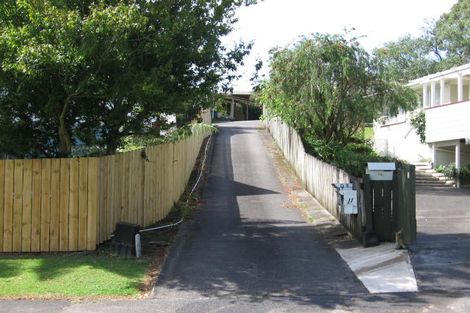 Photo of property in 2/9 Longreach Drive, Sunnyvale, Auckland, 0612