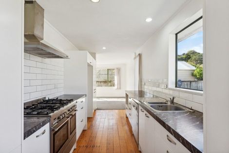 Photo of property in 6 Westridge Court, Paraparaumu, 5032