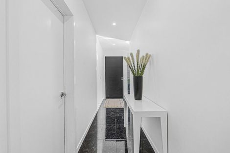 Photo of property in 13 Fernbrook Drive, Hurworth, New Plymouth, 4310