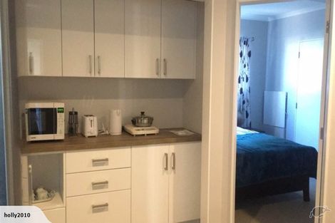 Photo of property in 17 Somes Crescent, Newlands, Wellington, 6037