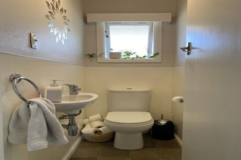 Photo of property in 35 Maidstone Road, Ilam, Christchurch, 8041