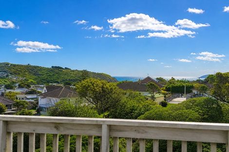 Photo of property in 18 Morere Street, Titahi Bay, Porirua, 5022