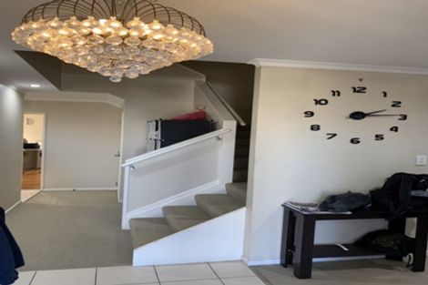 Photo of property in 9 Kalmore Place, Flat Bush, Auckland, 2016