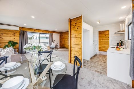 Photo of property in 80 Cottingham Crescent, Mangere East, Auckland, 2024