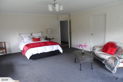 Photo of property in 18 Hall Street, Cambridge, 3434