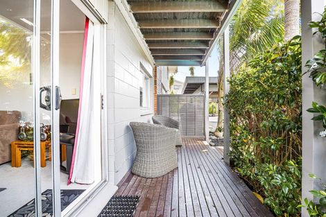 Photo of property in 14a Kowhai Road, Campbells Bay, Auckland, 0630