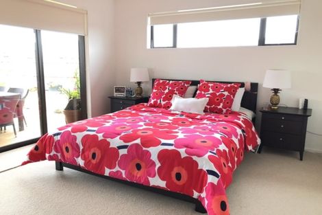 Photo of property in 19 Grove Way, Riverhead, 0820