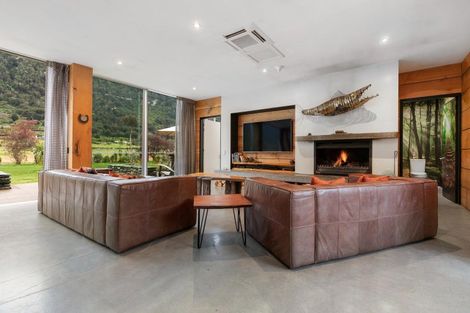 Photo of property in 46 Tui Drive, Mount Creighton, Queenstown, 9371