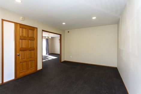 Photo of property in 96 Rattray Street, Riccarton, Christchurch, 8041