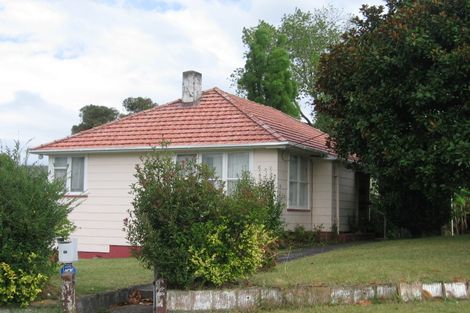 Photo of property in 35 Hill Crescent, New Lynn, Auckland, 0600
