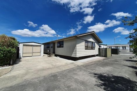 Photo of property in 2/2 Lee Road, Taradale, Napier, 4112