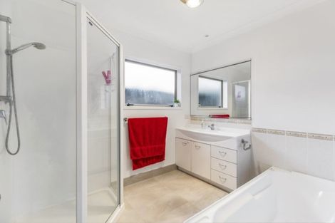 Photo of property in 36 Oreti Crescent, Papamoa Beach, Papamoa, 3118