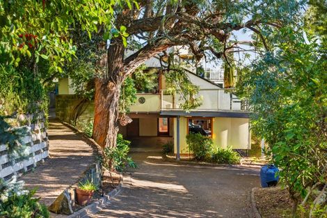Photo of property in 122a Chaucer Road, Hospital Hill, Napier, 4110
