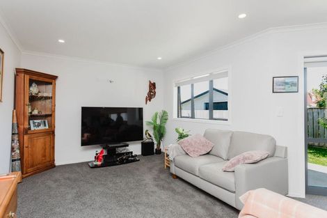 Photo of property in 22 Mcphee Street, Dannevirke, 4930