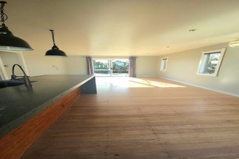 Photo of property in 36 Shoemaker Road, Waipu, 0510