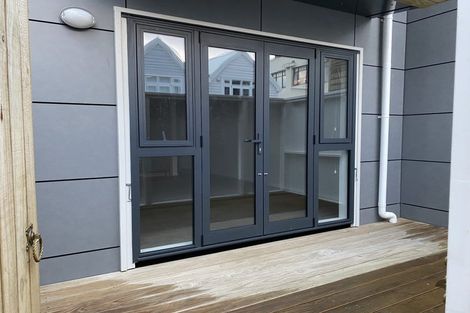 Photo of property in Pirie Street Townhouses, 35u3 Pirie Street, Mount Victoria, Wellington, 6011