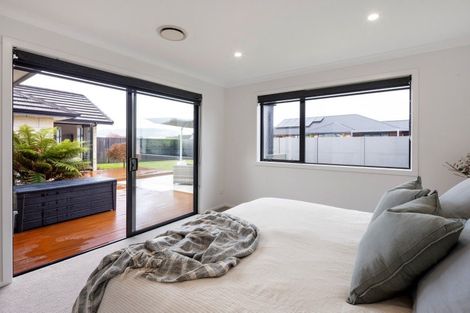 Photo of property in 34 Mike Smith Drive, Cambridge, 3434