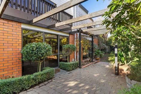 Photo of property in 5b Regency Crescent, Redwood, Christchurch, 8051