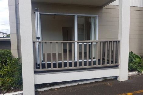 Photo of property in 21/72 Kitchener Road, Milford, Auckland, 0620