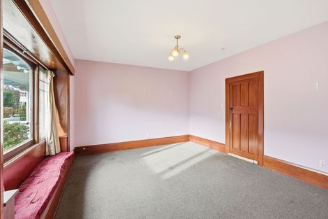 Photo of property in 48 Saint Andrews Square, Strowan, Christchurch, 8052