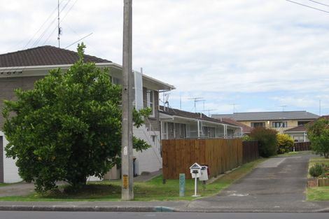 Photo of property in 3/771 Beach Road, Browns Bay, Auckland, 0630