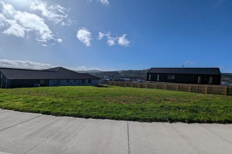 Photo of property in 53 Hokioi Drive, Kenepuru, Porirua, 5022