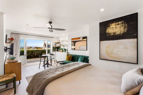 Photo of property in 14 Corry Avenue, Bluff Hill, Napier, 4110