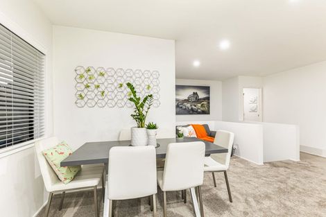 Photo of property in 36 Rhinevale Close, Henderson, Auckland, 0612