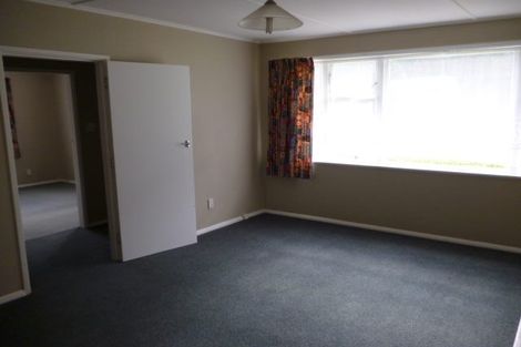 Photo of property in 90 Kowhai Street, Naenae, Lower Hutt, 5011