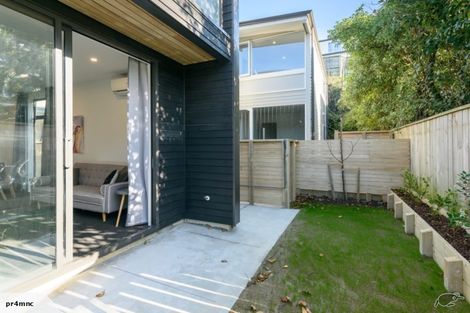 Photo of property in 74u6 Derwent Street, Island Bay, Wellington, 6023