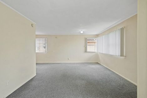 Photo of property in 34 Gainsborough Street, Manurewa, Auckland, 2102