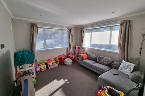 Photo of property in 102 Melksham Drive, Churton Park, Wellington, 6037