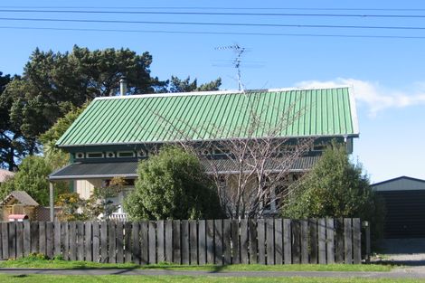 Photo of property in 43 Waite Street, Featherston, 5710