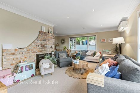 Photo of property in 62 Kopiko Road, Titirangi, Auckland, 0604