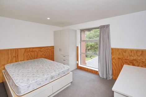 Photo of property in 15 Athol Terrace, Upper Riccarton, Christchurch, 8041