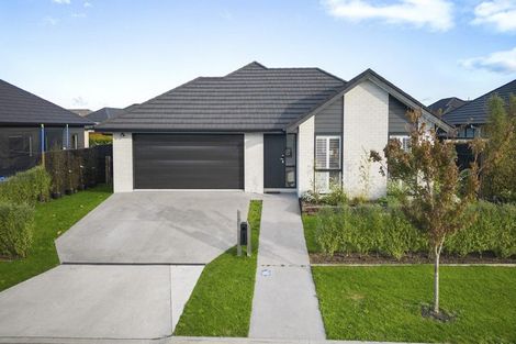 Photo of property in 24 Ruru Street, Cambridge, 3434