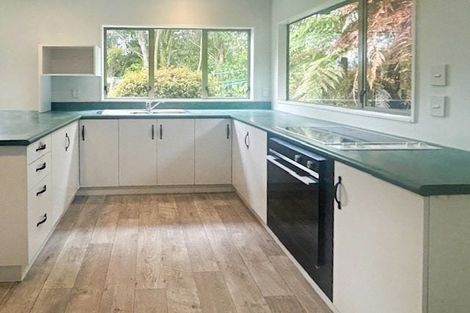 Photo of property in 10 Hau Whiti Place, Kimbolton, 4774