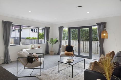 Photo of property in 316a Main Road, Tawa, Wellington, 5028