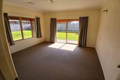 Photo of property in 7 Elizabeth Grove, Stratford, 4332
