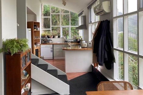 Photo of property in 57 Clarence Street, Brooklyn, Wellington, 6021