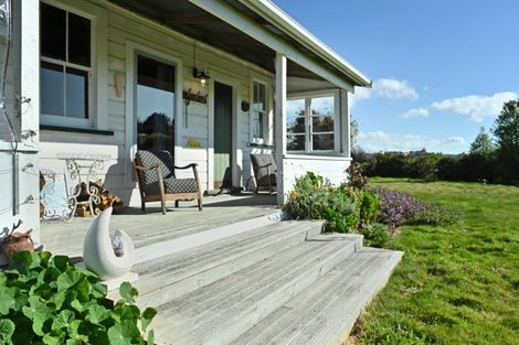 Photo of property in 922 Okaihau Road, Maraetotara, Havelock North, 4294