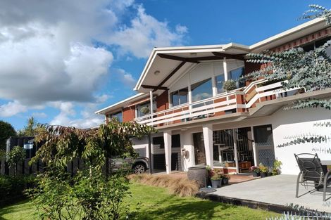 Photo of property in 4 Aotea Place, Chedworth, Hamilton, 3210
