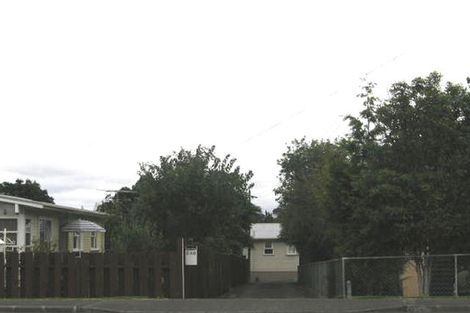 Photo of property in 240 Birkdale Road, Birkdale, Auckland, 0626
