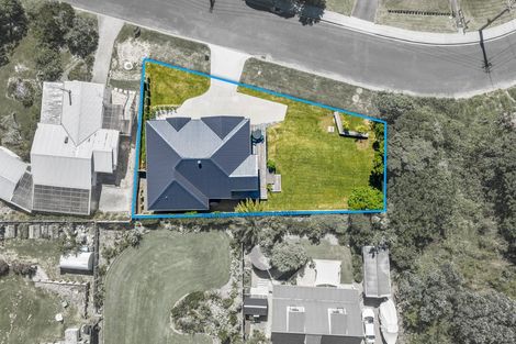 Photo of property in 12a Walbrook Road, Manly, Whangaparaoa, 0930